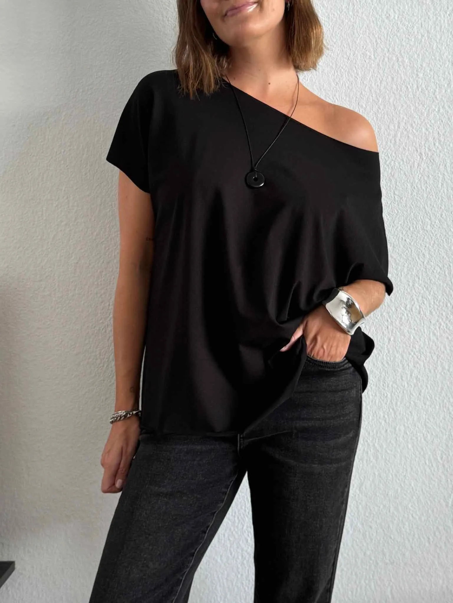 Basic Cutted T-Shirt - Black