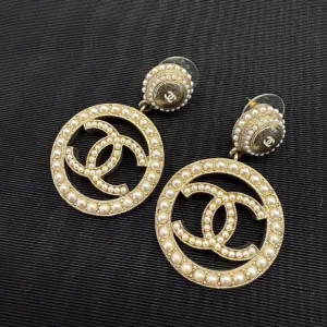 Chanel Coco Pearl Gold Post Earrings Medium
