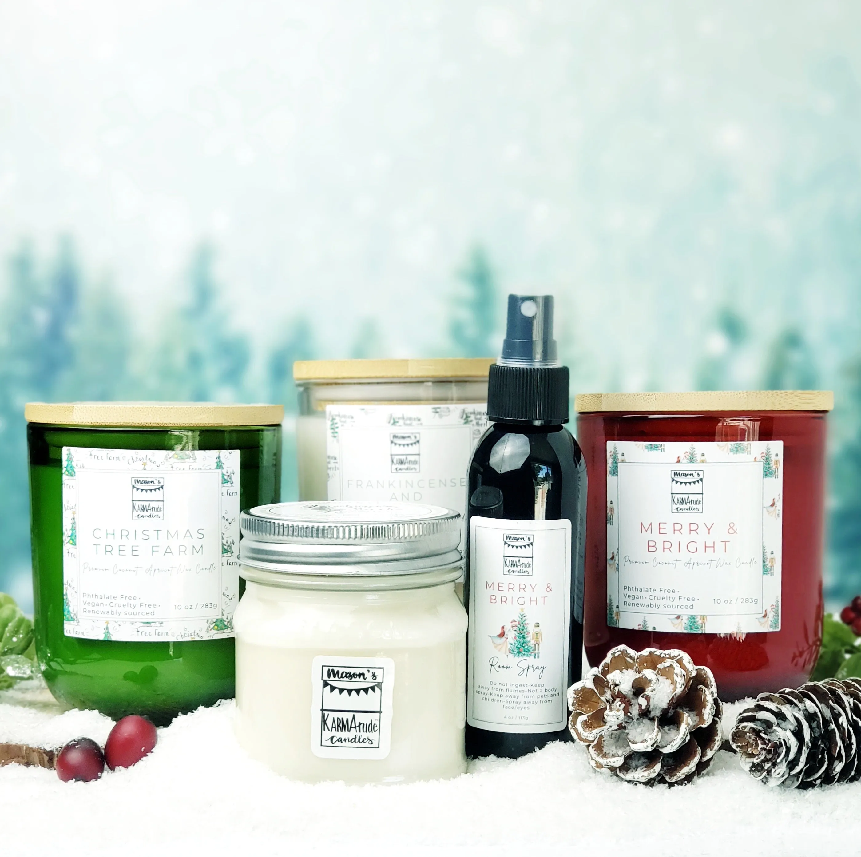 Christmas Tree Farm candle with wood lid 10 oz